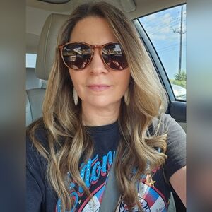 Meet your Posher, Michelle